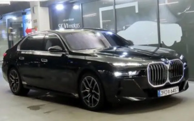 수원자동차중고차 7시리즈 (G70) 740i xDrive M 스포츠 매물 사진 6 - 2025/08 27,032km